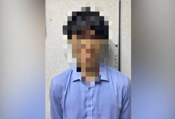 ஆடவரின் பொறுப்பற்ற செயலினால் LRT ரயில் சேவை சில நிமிடங்களுக்கு நிறுத்தப்பட்டது