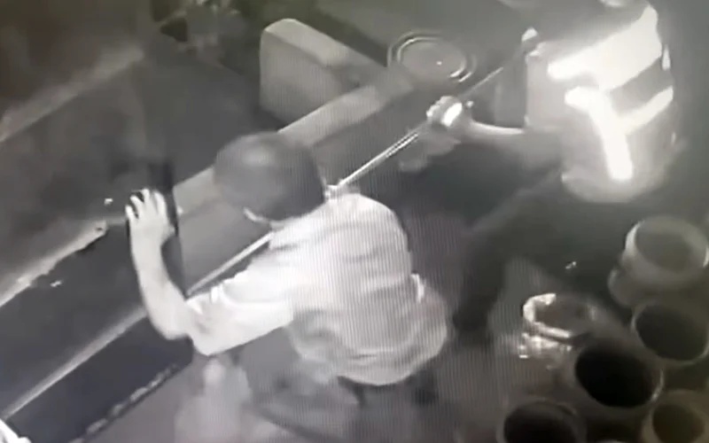 முதியவர் மீது குற்றஞ்சாட்டப்படும்