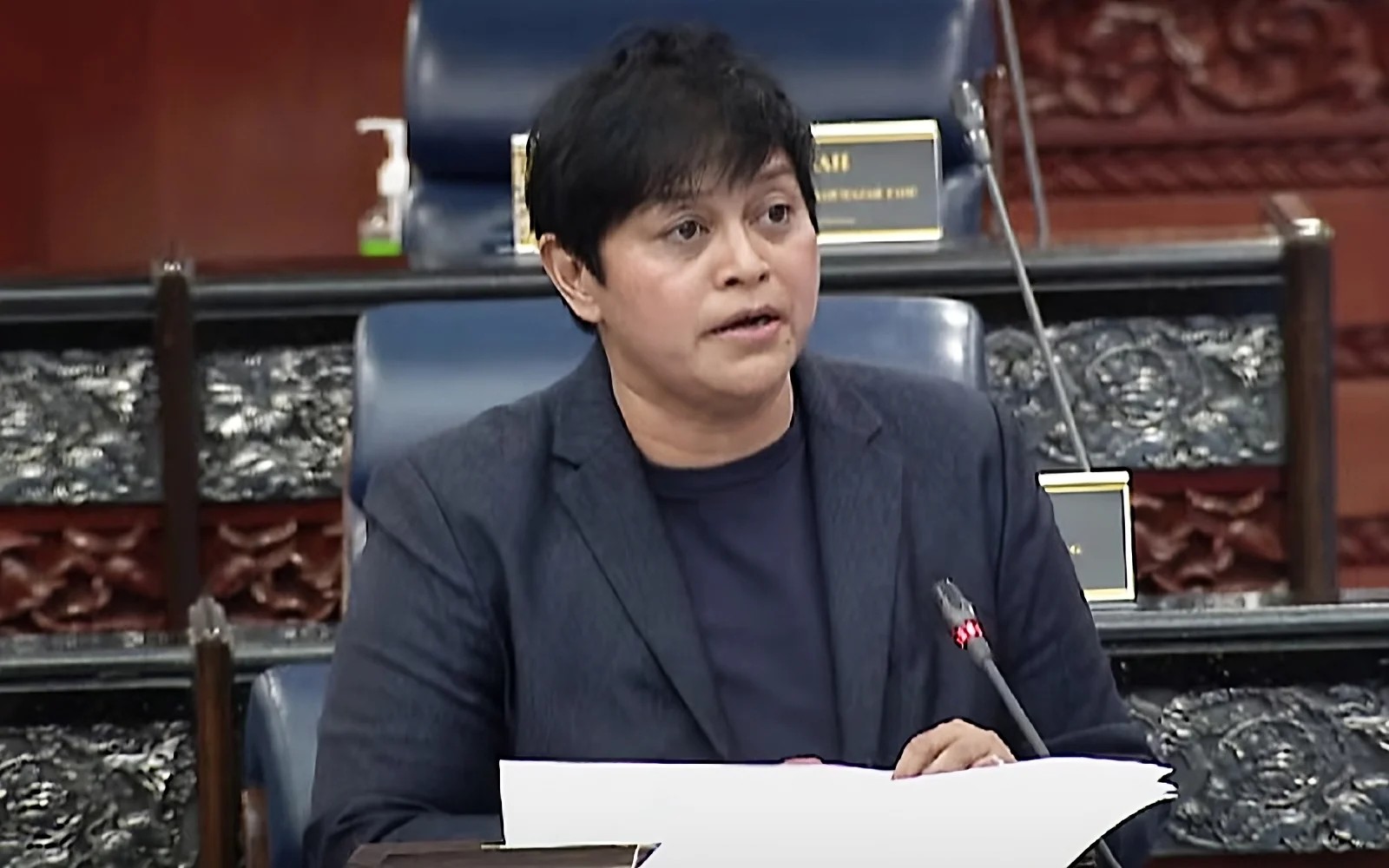 இனி மாமன்னரின் கைகளில் உள்ளது