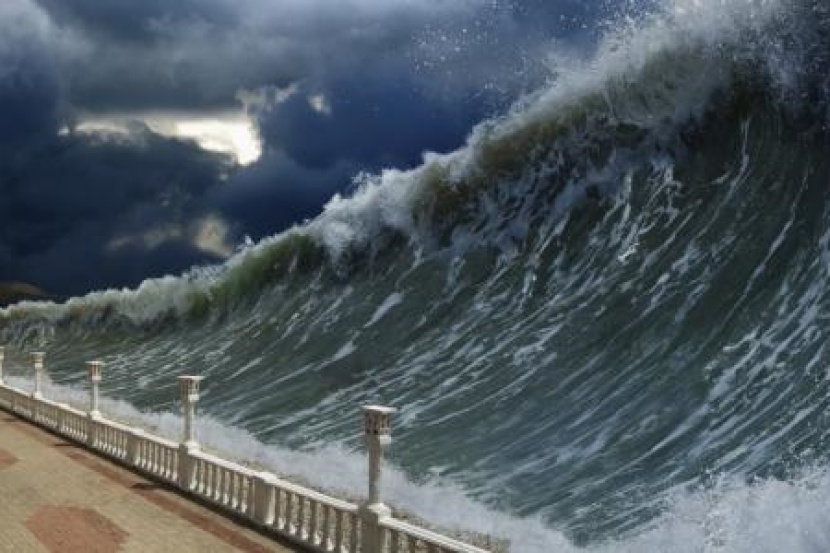 சுனாமி தாக்கும் அபாயம் உள்ளது