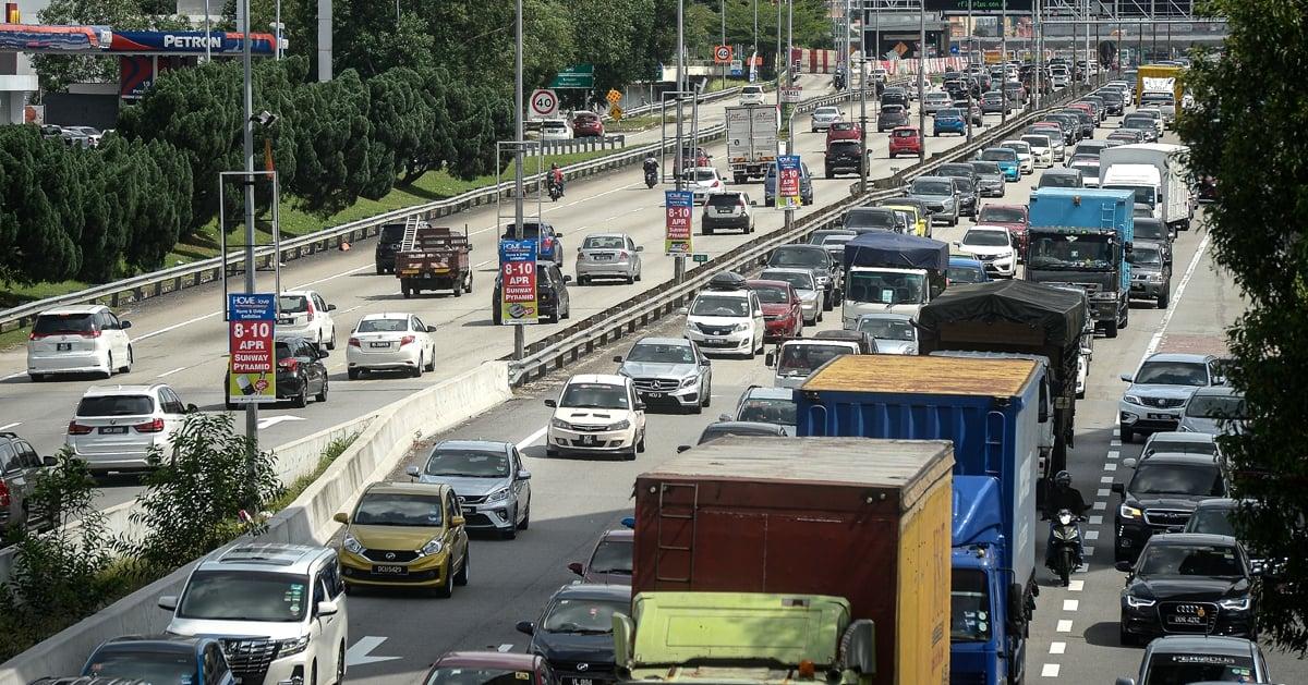 நெடுஞ்சாலையில் 23 லட்சம் வாகனங்கள்