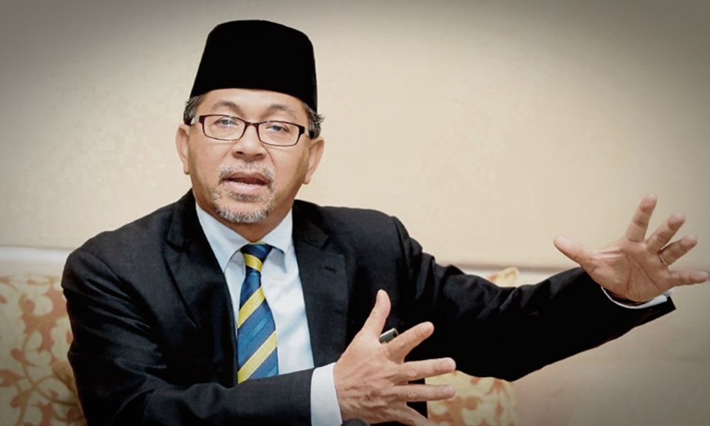 அஸ்லான் மான் ஊழல் தொடர்பில் குற்றஞ் சாட்டப்பட்டார்