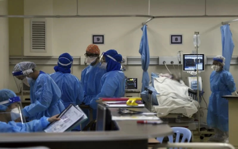 அடுத்த 3 ஆண்டுகளில் நிரந்தரப் பணியாளர்கள்