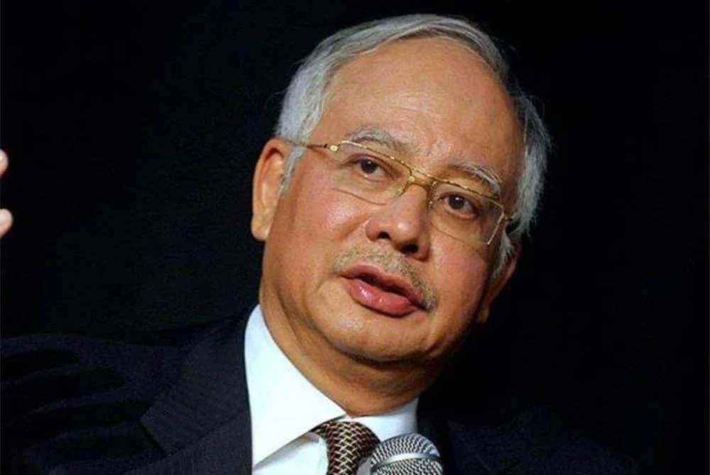 சட்டத்துறை தலைவருக்கு எதிராக நம்பிக்கை இல்லா தீர்மானம்