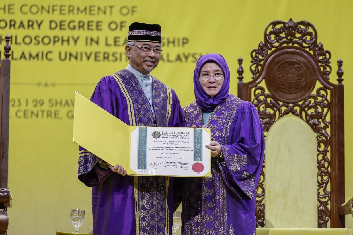 மாமன்னர் அப்துல்லாவுக்குக் கெளரவ டாக்டர் விருது