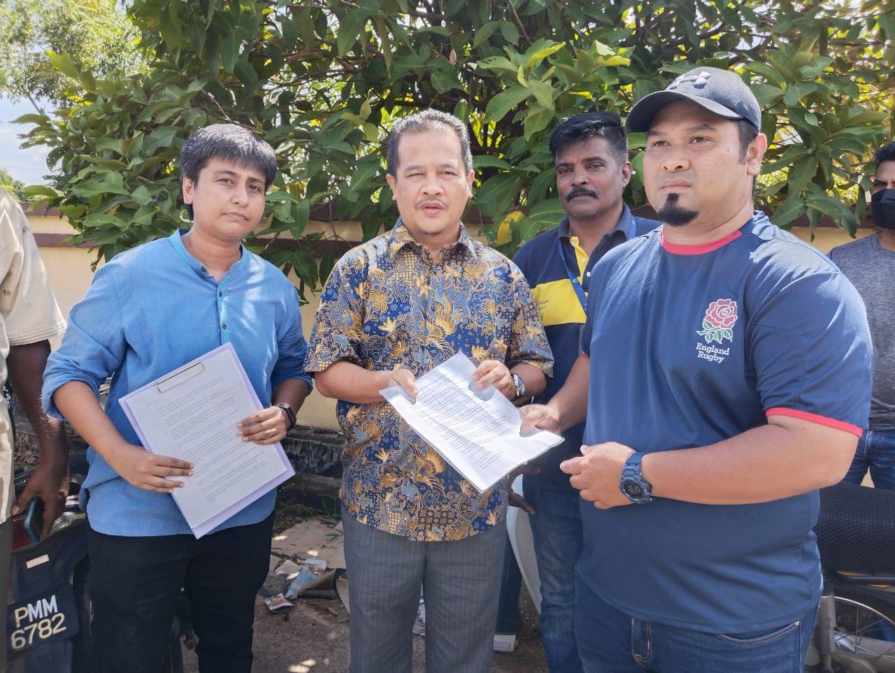 தாமான் கங்கோங் இண்டா அருகாமையில் வீடமைப்புத் திட்டத்திற்கு மக்கள் எதிர்ப்பு !