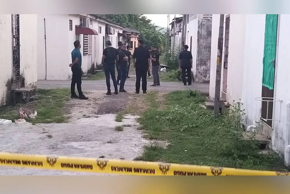 பெண்ணில் சடலம் கண்டெடுக்கப்பட்டுள்ளது