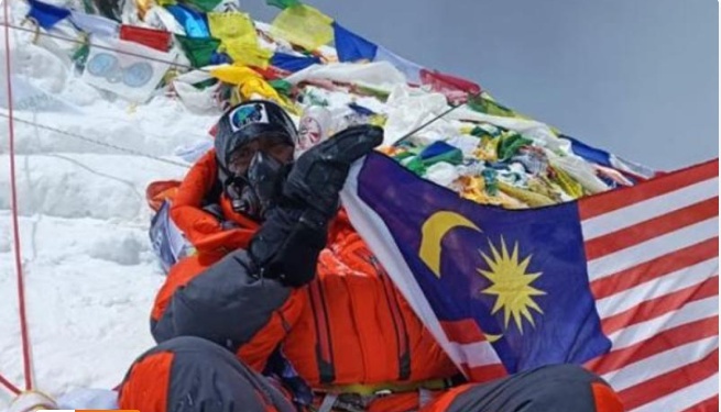 நான்காவது முறையாக எவரெஸ்ட் சிகரத்தில் கால் பதித்தார் ரவிச்சந்திரன்