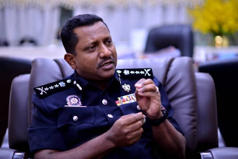 விசாரணை வளையத்திற்குள் சிக்கினார் அந்த பெண் போலீஸ் அதிகாரி