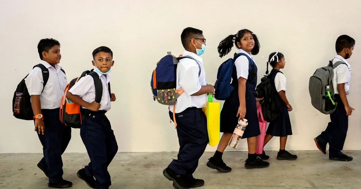 பள்ளி வெளிப்பிற நடவடிக்கைகளுக்கு அனுமதி