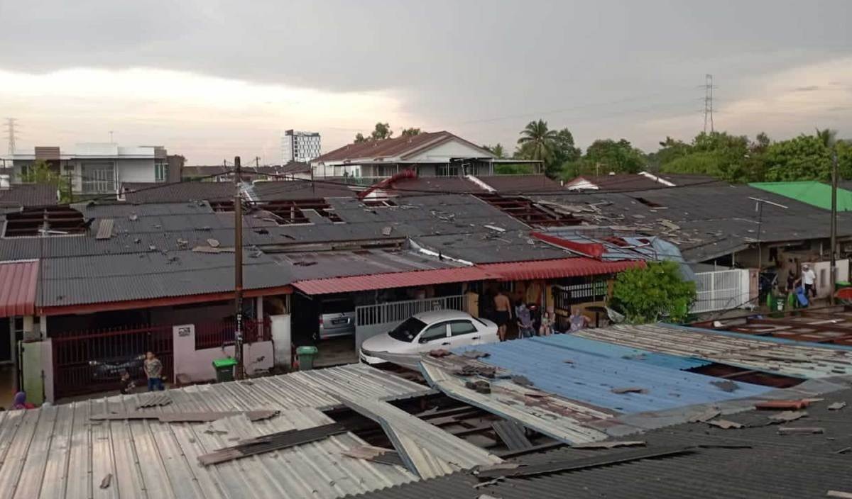 39 வீடுகள் கடுமையாக பாதிக்கப்பட்டன