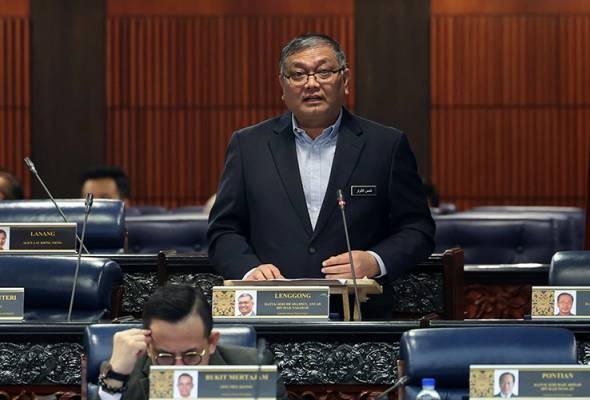 136 குடிநுழைவு அதிகாரிகள் முறைகேடு புரிந்தனர்