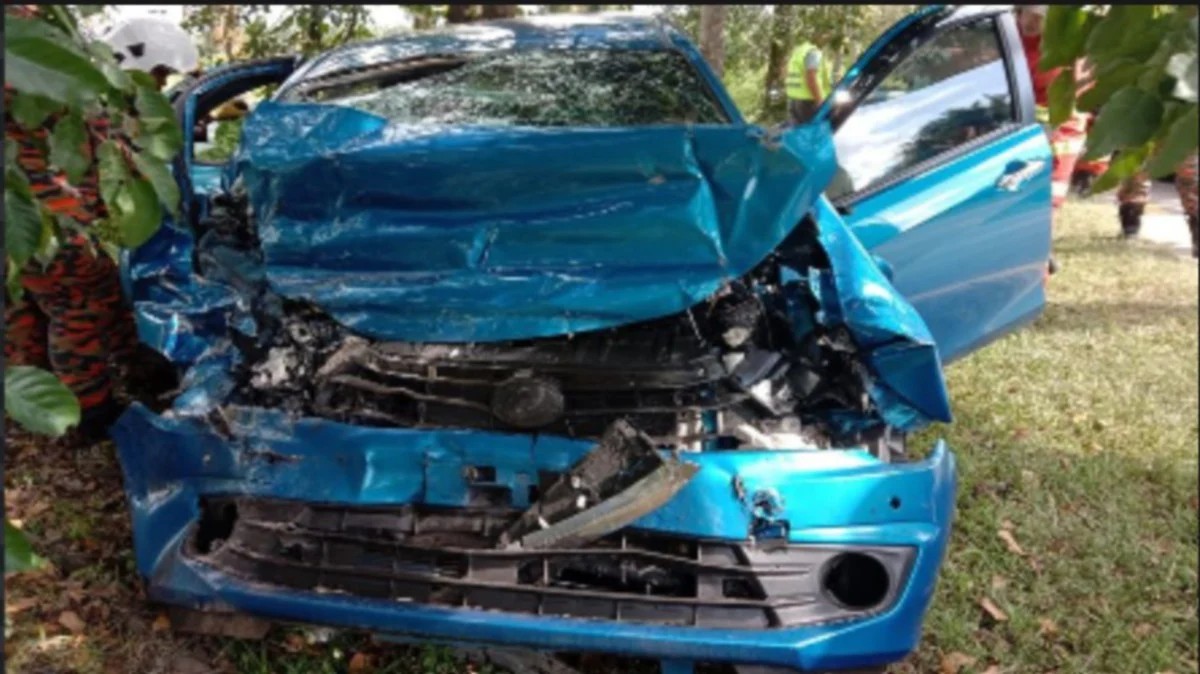 இருவர் உயிர்த்தப்பினர்