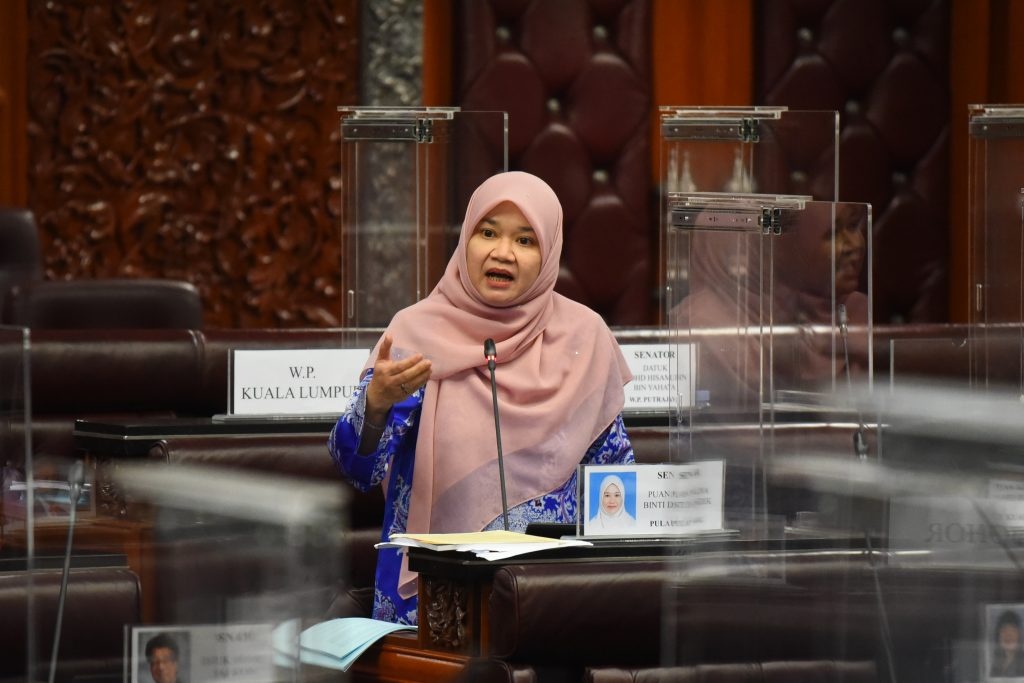 வகுப்பு வெளி நடவடிக்கைக் குறித்தான புதிய வரையறையைக் கல்வி அமைச்சு வெளியிடும்