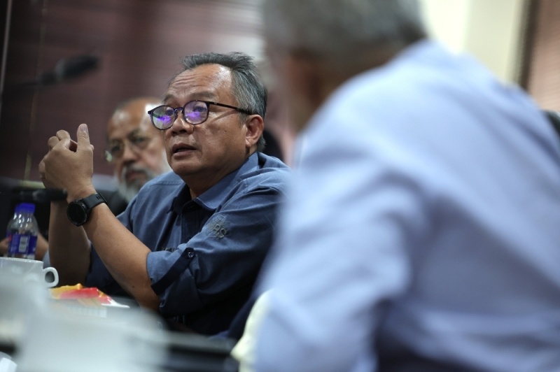 சுஹாக்காம் தலைவரை அமைச்சர் அஸாலினா விசாரிக்க வேண்டும்