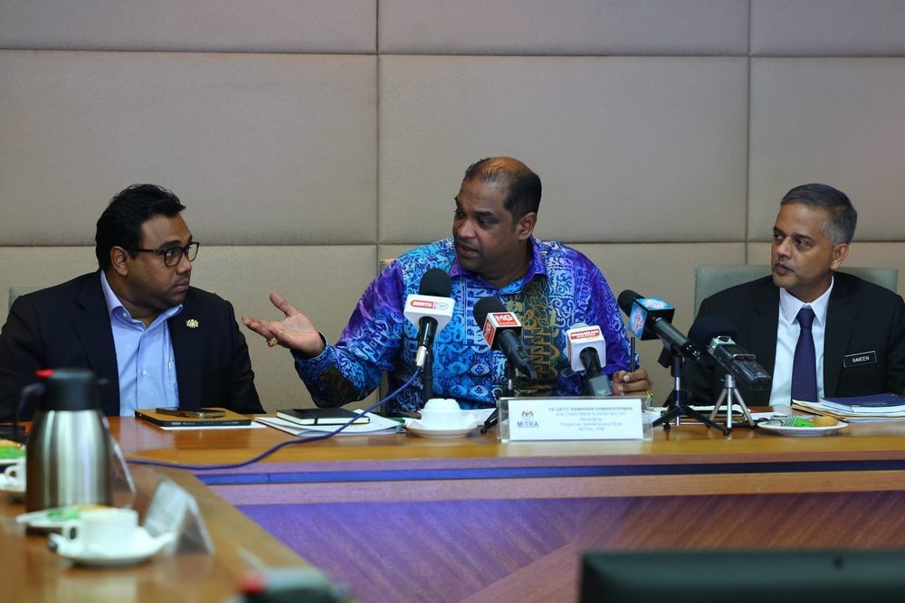 மாணவர்கள் ஓன்லை முறையில் விண்ணப்பம் செய்யலாம்