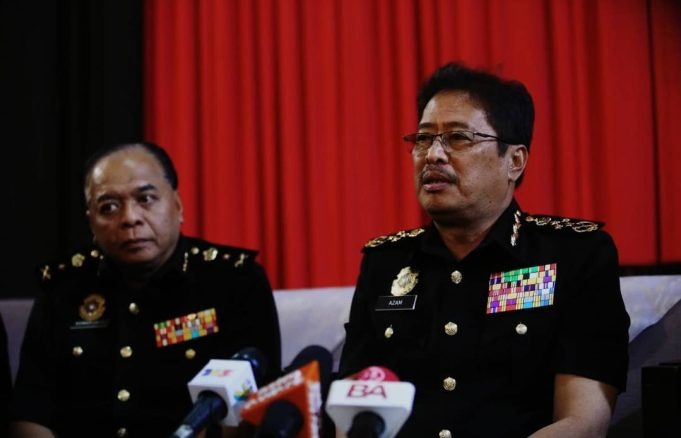 12 பேரிடம் வாக்குமூலம் பதிவு