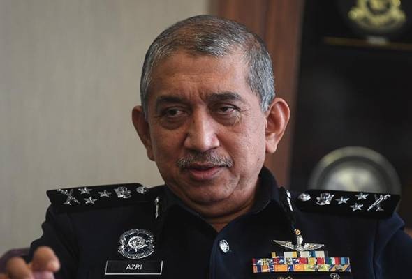 34 போ​​லீஸ்காரர்கள் வேலை ​நீக்கம்