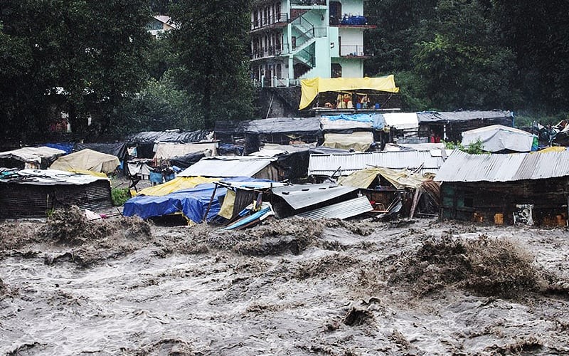 12 மலேசியர்கள் தொடர்ந்து தேடப்பட்டு வருகின்றனர்