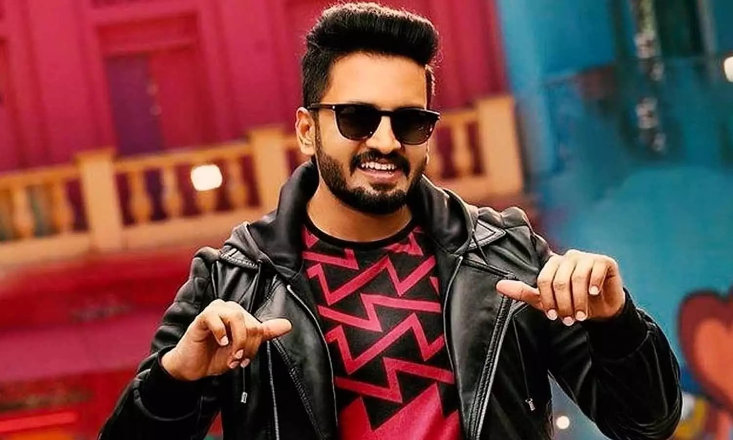 ரசிகர்கள் கொடுத்த வரவேற்பு.. நடிகர் சந்தானத்திற்கு பாராட்டு!