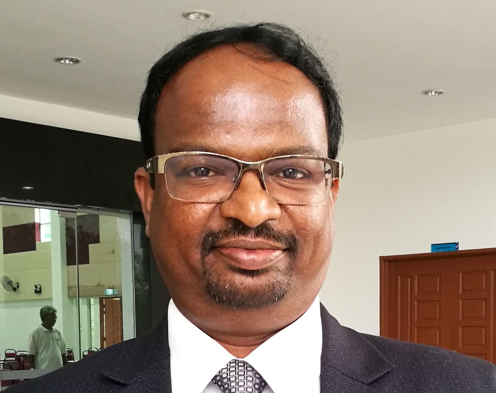 ரெப்பா தொகுதியை தற்காத்துக்கொண்டார் வீரப்பன்