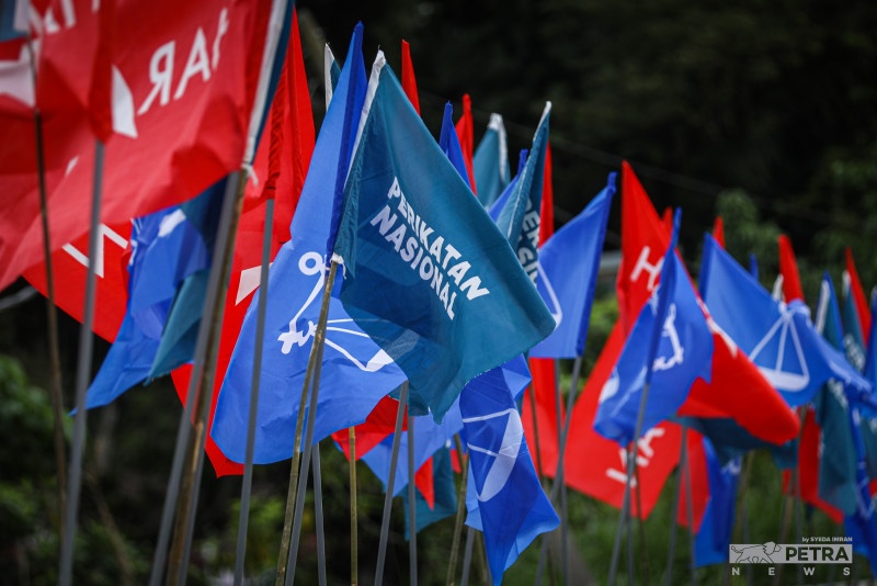 சிலாங்கூர் மாநிலத்தில் ஆட்சிக் கவிழலாம்