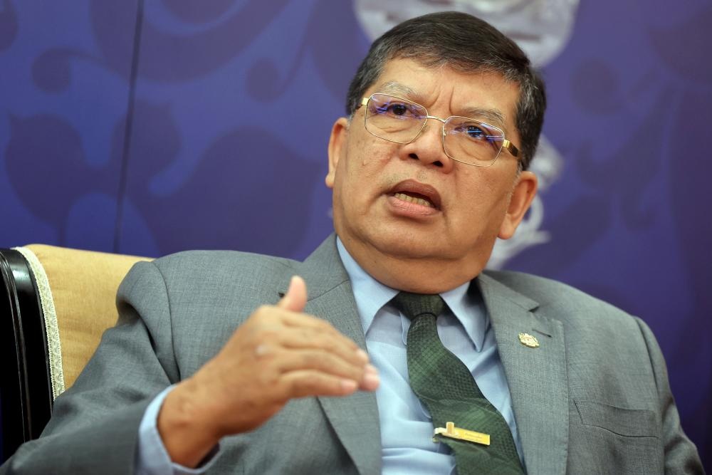 சட்டத்துறை அலுவலகம் எதிர்ப்பு செய்தது