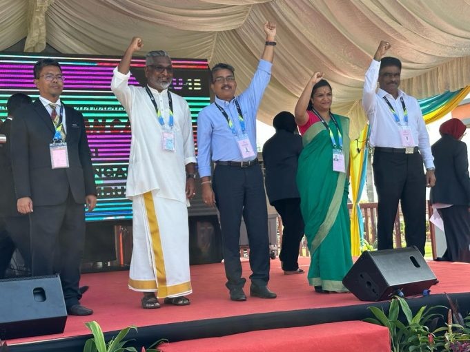 டேவிட் மார்ஷலின் அனல் பறக்கும் பிரச்சாரம் தொடங்கியது