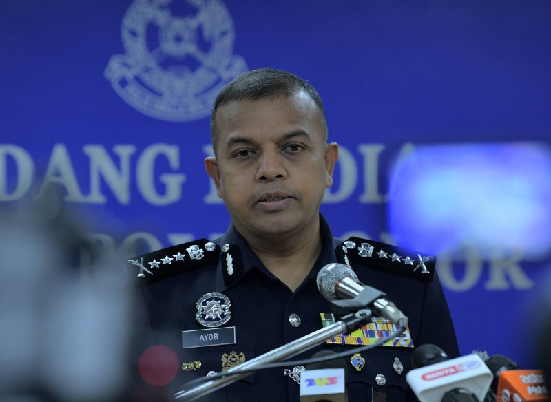 ஆதாரங்களுடன் புகார் செய்வீர், அயோப் கான் அறிவுறுத்து