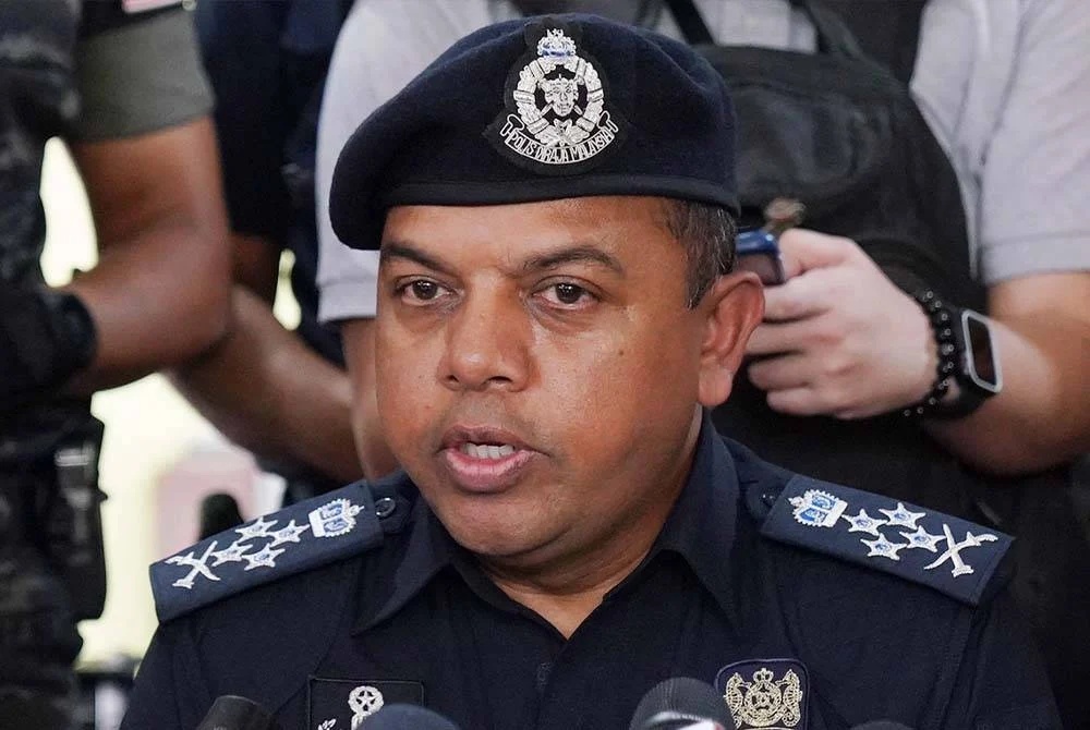 முகைதீன் யாசினிடம் திங்கட்கிழமை விசாரணை