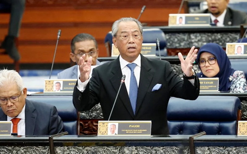 ஆள்பார்தது விசார​ணை செய்வதை நிறுத்திக்கொள்வீர்