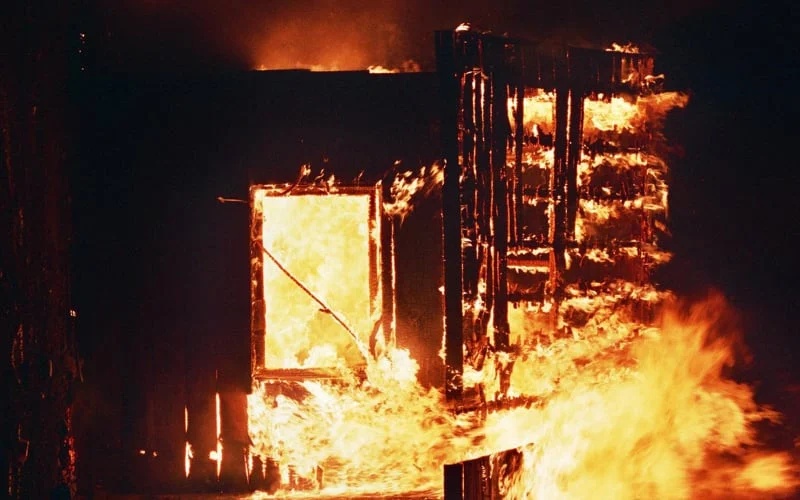 ​தீ ​​விபத்தில் முதியவர் கருகி மாண்டார்