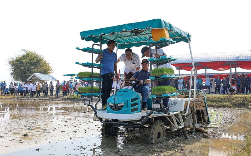 இந்தியாவுடன் மாட் சாபு பேச்சுவார்த்தை