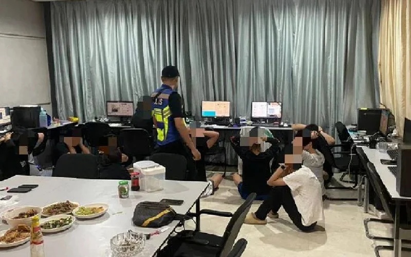 வேலை வாங்கித் தருவதாக ஓன்லைன் மோசடி, 23 பேர் கைது