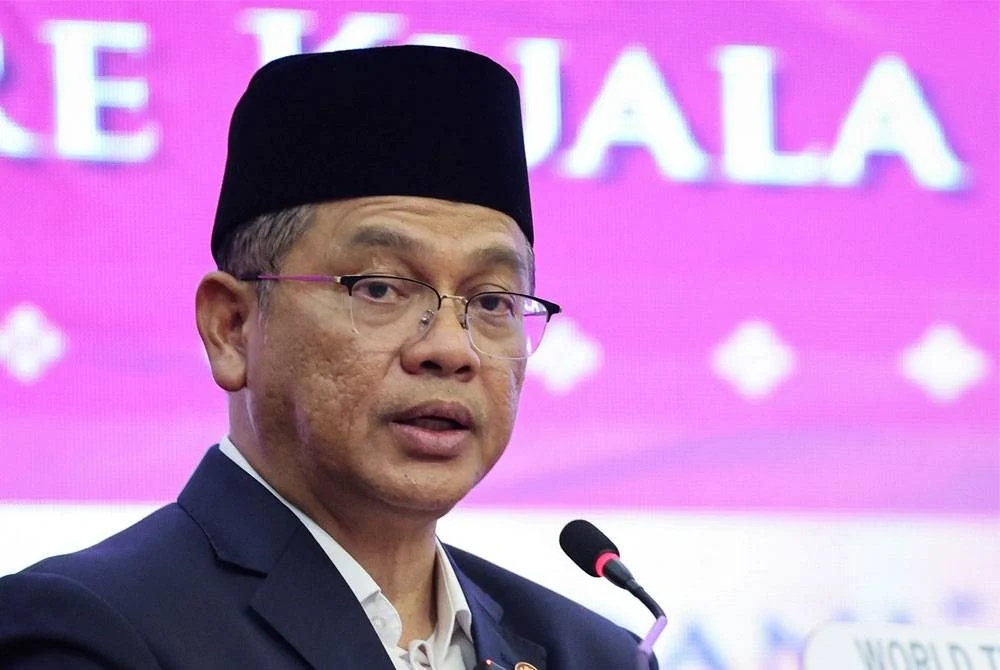 மற்றவர்களின் கண்ணியத்தைச் சிறுமைப்படுத்த வேண்டாம்