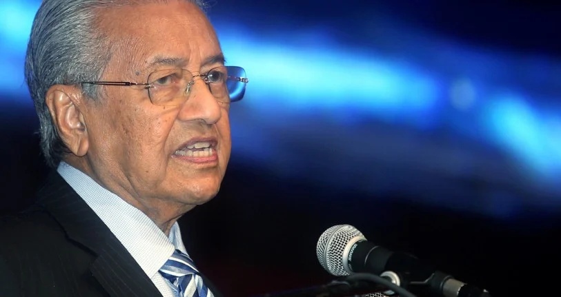 ஒட்டுமொத்த அமைச்சரவையே மாற்றப்பட வேண்டும்