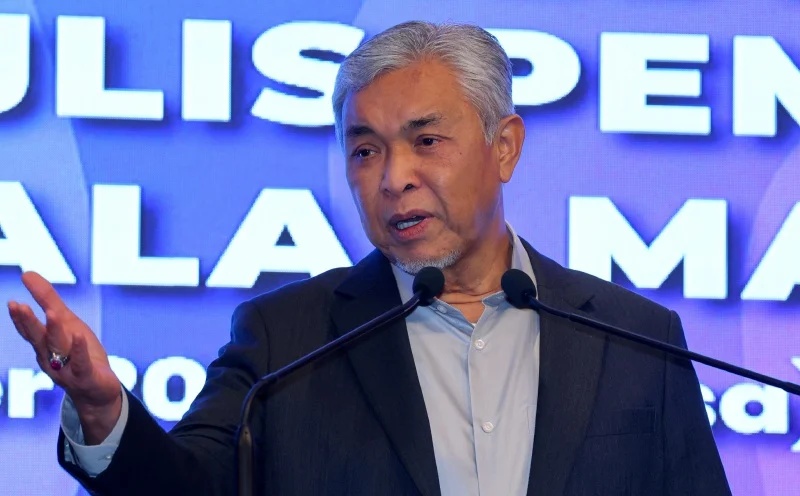 மாணவர்களுக்கு புதிய கல்வி ஆண்டுக்கான நிதி உண்டு