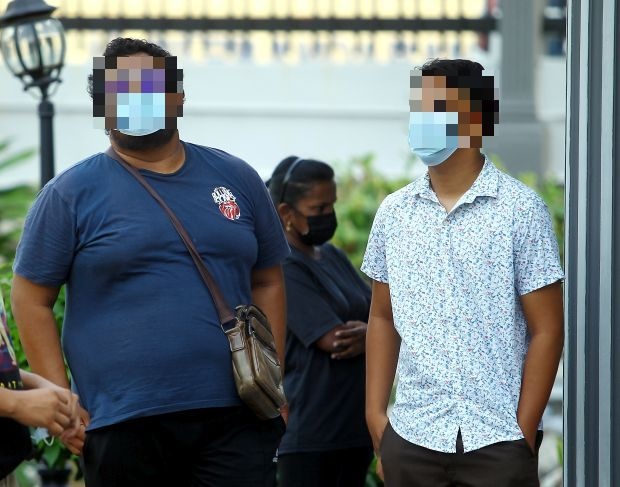 தாயாரை அடித்து காயப்படுத்தியதாக குற்றச்சாட்டு