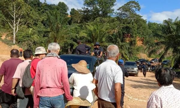 விவசாயிகள் வெளியேற்றத்திற்கு தடை விதித்தது நீதிமன்றம்