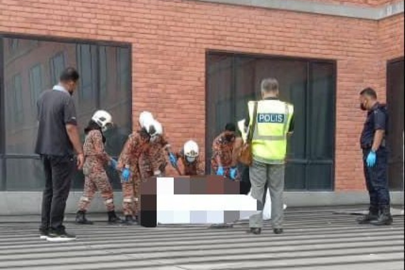 13 ஆவது மாடியிலிருந்து குதித்து ஆடவர் மரணம்