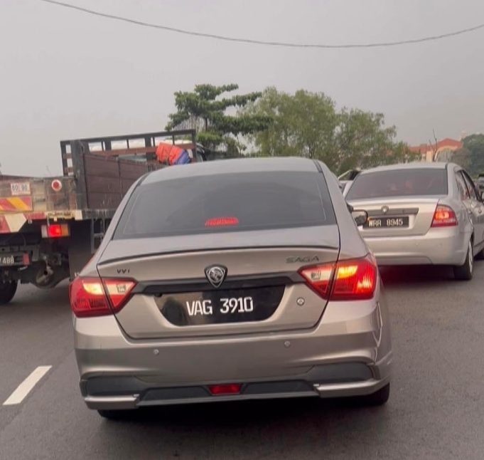 சைரன் ஒலியை எழுப்பி சென்ற ஆடவர் கைது செய்யப்பட்டார்