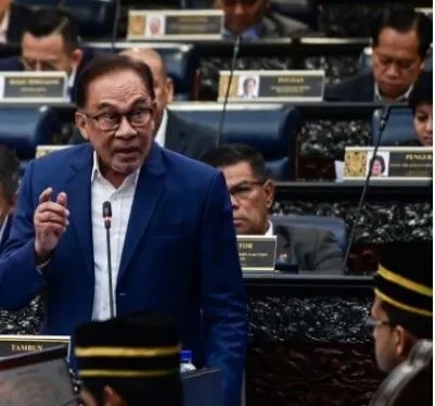 ஏழ்மையை காரணம் காட்டி, மாணவர்களை புறக்கணித்து விடாதீர்