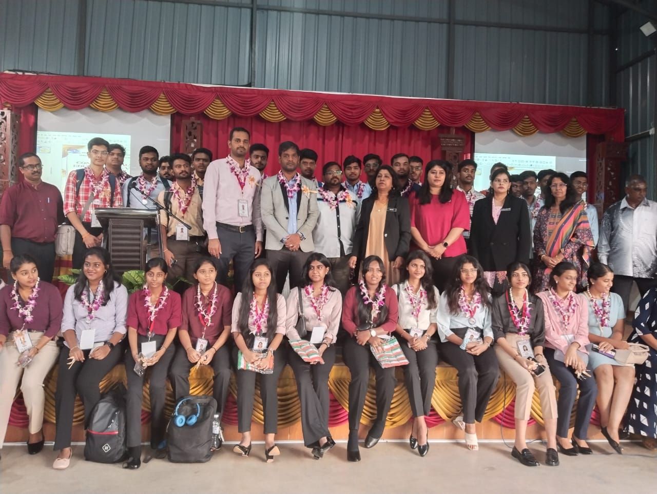 வெல்லெஸ்லி தோட்டத் தமிழ்ப்பள்ளிக்கு இந்தியாவிலிருந்து மாணவர்கள் வருகை