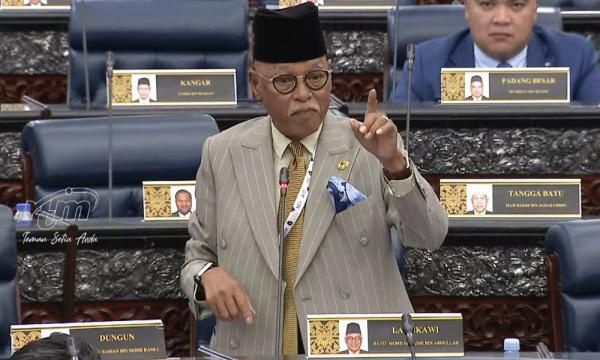 எம்.பி.க்களுக்கு எதிராக கடும் நடவடிக்கை எடுக்கப்பட வேண்டும்