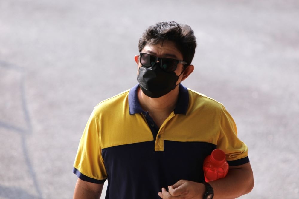 டோட்ஜ்பால் பயிற்றுநர் மீது குற்றசாட்டு