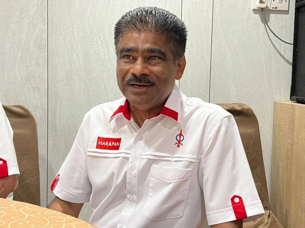 தமிழ் மொழி விழாவில் கடவுள் வாழ்த்து, தமிழ் சாழ்த்து பாடலுக்குத் தடை விதிப்பதா ? - பினாங்கில் சட்டமன்ற உறுப்பினர்கள் கண்டனம் !