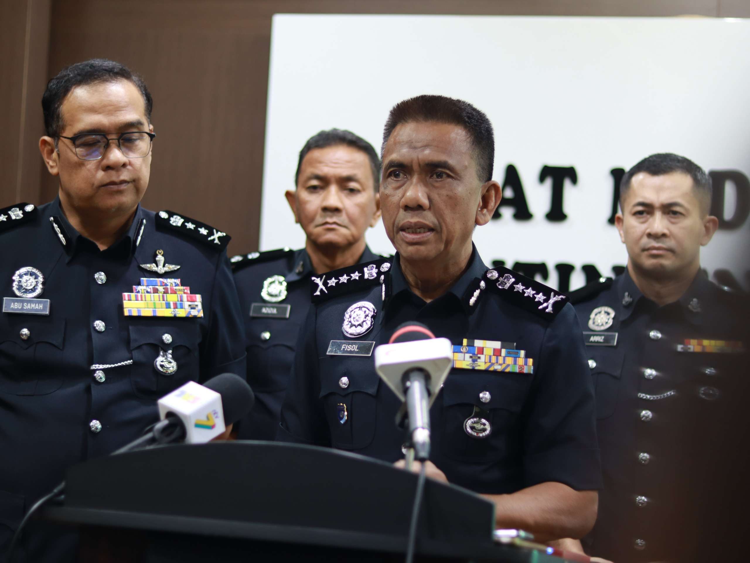 அரசு உதவித்திட்ட எரிபொருளை தவறாகக் கையாண்ட நபர்கள் கைது !