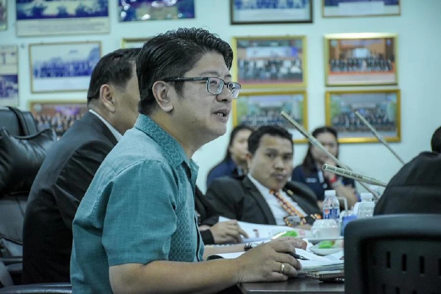 சபா சரவாவில் அதிகாரப்பூர்வ பயன்பாடாக ஆங்கிலமொழி