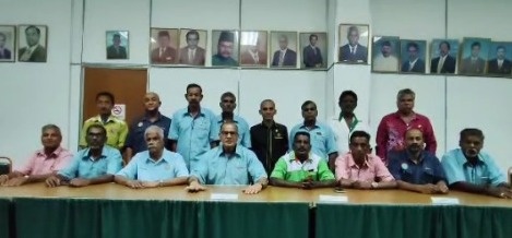 தொழிலாளர்கள் பொறுமை காக்க வேண்டும்