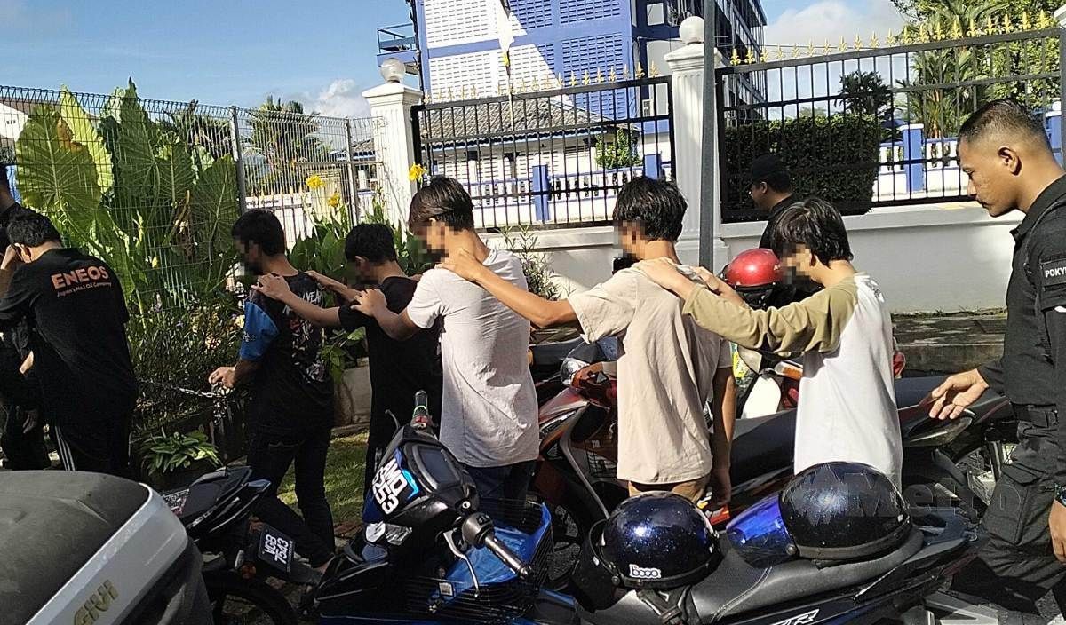 நான்கு ஆடவர்கள் மீது பாலியல் பலாத்கார குற்றச்சசாட்டு